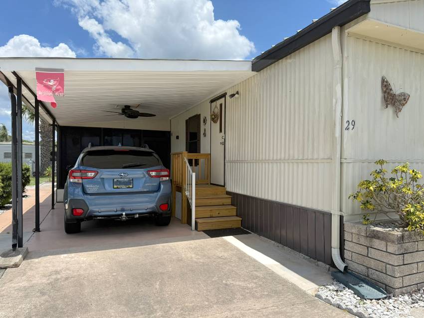 29 Lakeview Dr a Palmetto, FL Mobile or Manufactured Home for Sale